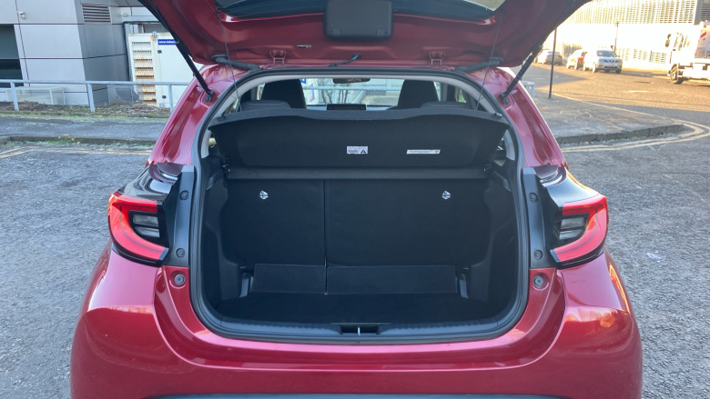 Toyota Yaris 1.5 Hybrid Design 5dr CVT Hybrid Hatchback